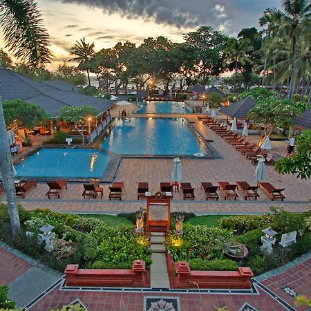 The Jayakarta Bali Beach Resort Legian Exterior foto